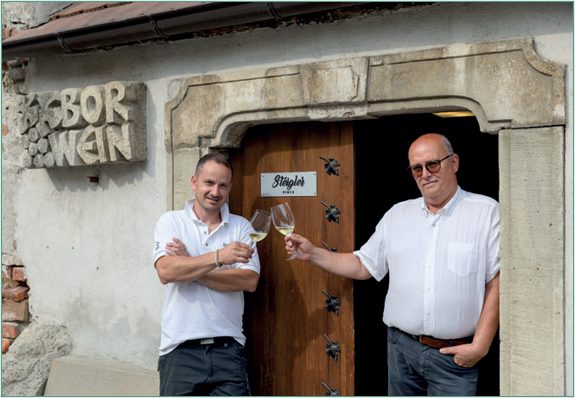 Our Wineries 1 Steigler pince